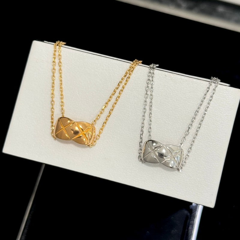 18K  Chanel Coco Crush Necklace