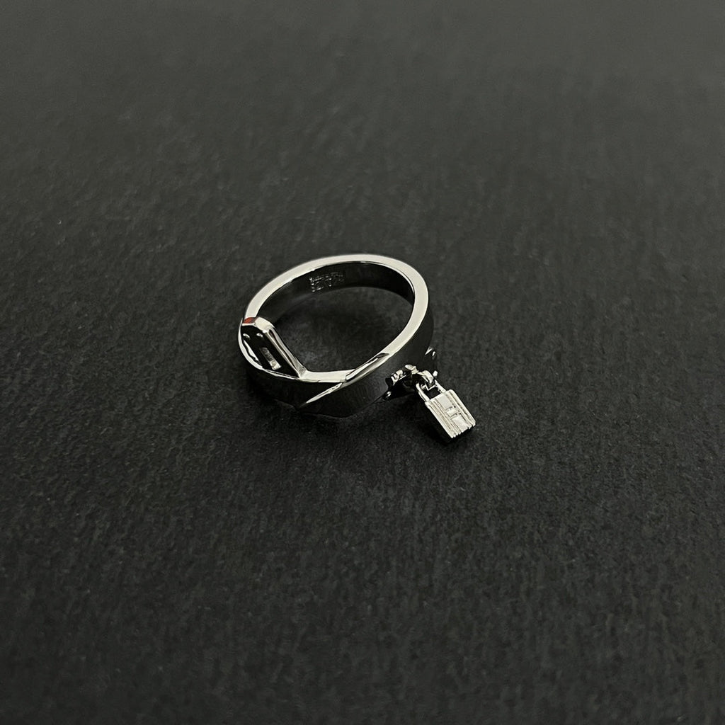 18K Kelly Gavroche Hermes Ring