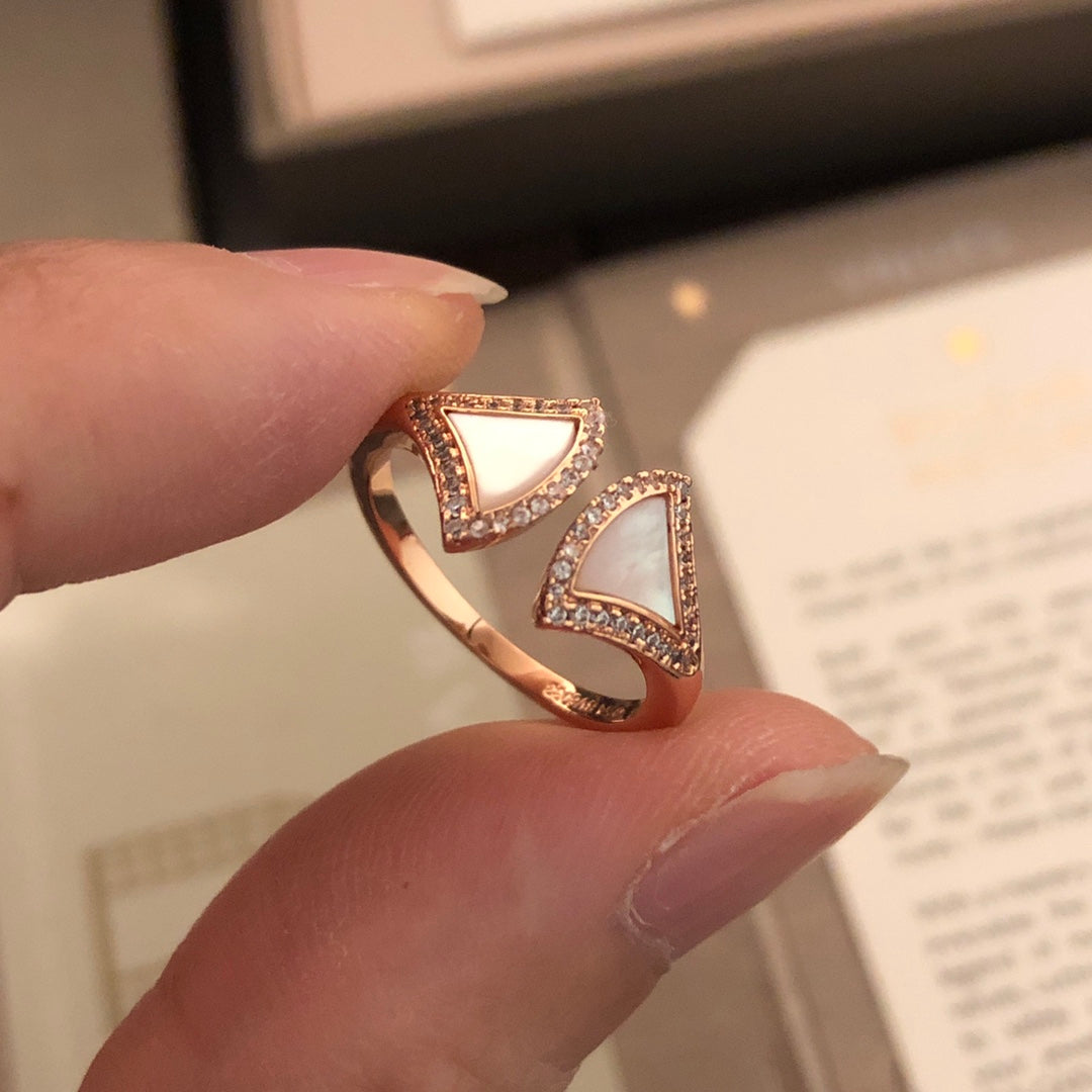 18K BVLGARI BVLGARI Dream Pearl Ring