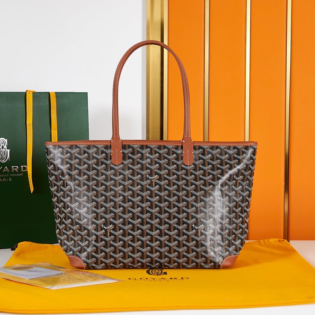 SAINT LOUIS PM 30 IN BLACK GOYARDINE CANVAS AND TAN CALFSKIN