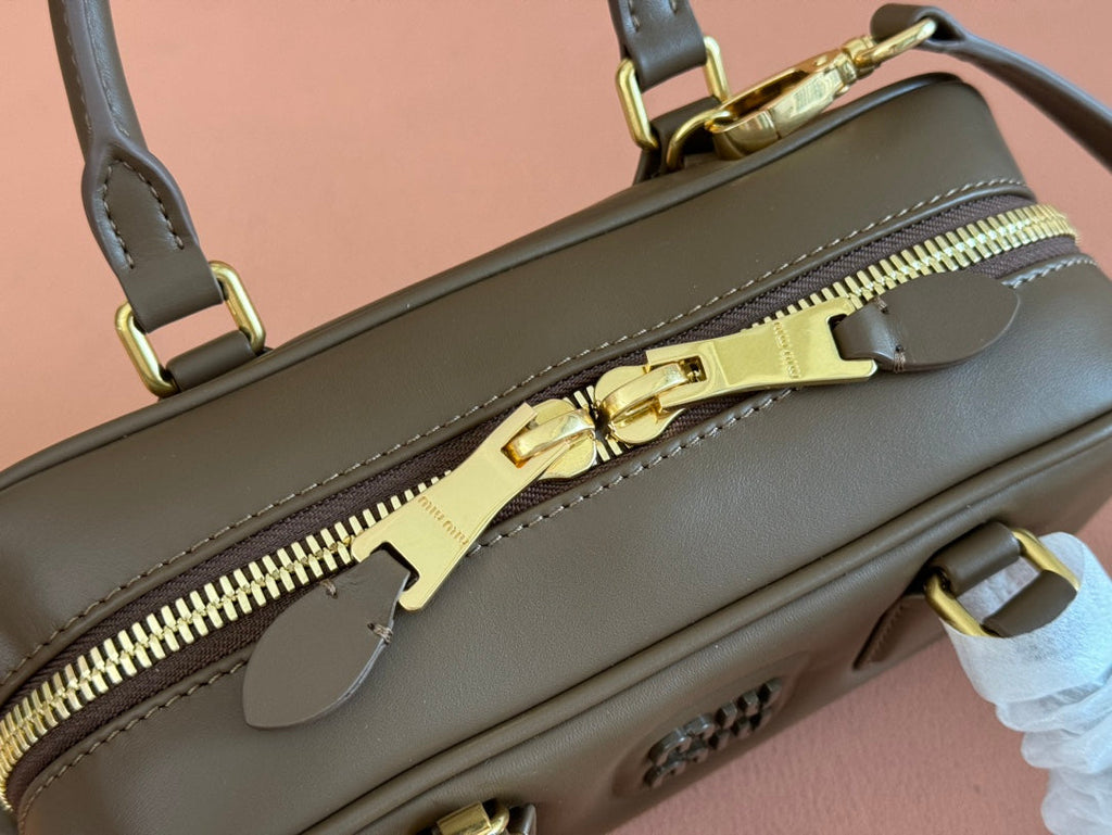 ARCADIE SMALL 22 BAG IN DARK BROWN CALFSKIN