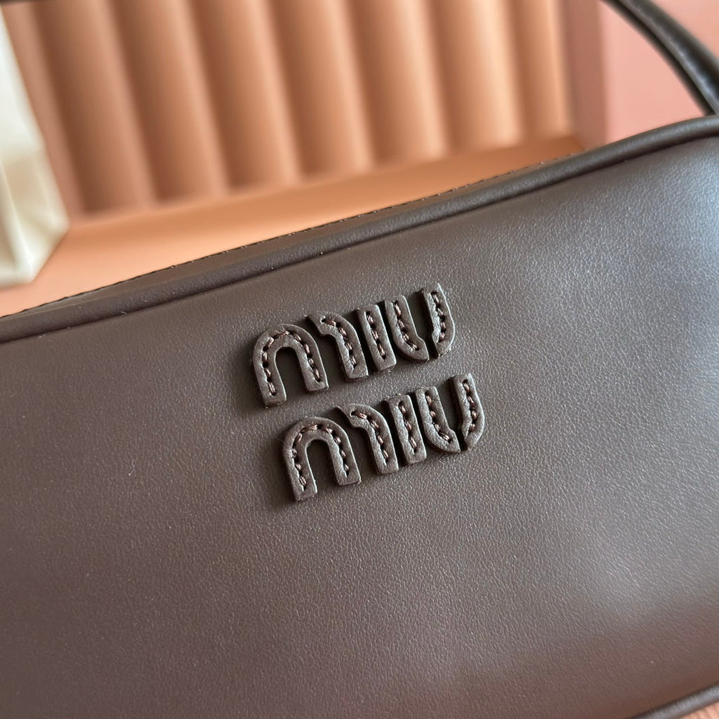 MIUMIU 26S POUCH BAG 20 IN DARK BROWN CALFSKIN GOLD HARDWARE